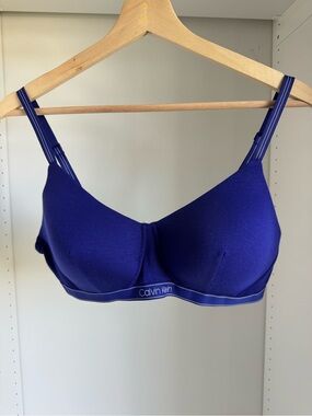 Calvin Klein Seamless Molded Bra - Cobalt Blue